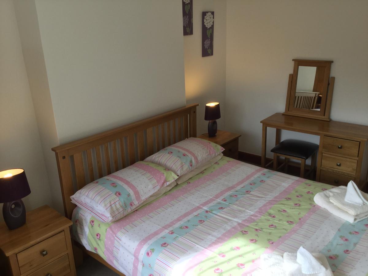 3 Bedroom Culduthel House Free Parking อินเวอร์เนส ภายนอก รูปภาพ
