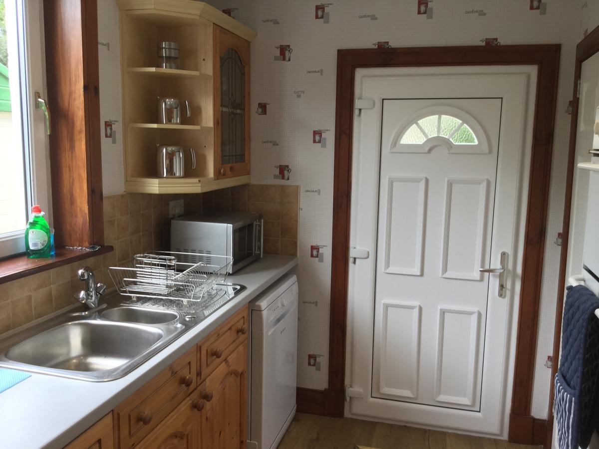 3 Bedroom Culduthel House Free Parking อินเวอร์เนส ภายนอก รูปภาพ