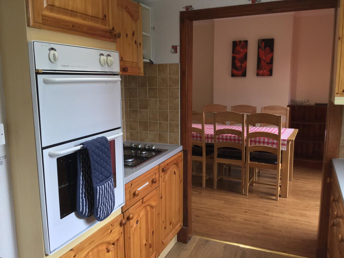 3 Bedroom Culduthel House Free Parking อินเวอร์เนส ภายนอก รูปภาพ